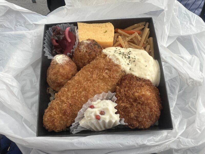 横浜スタジアム 山本祐大プロデュース特製海苔弁当の中身