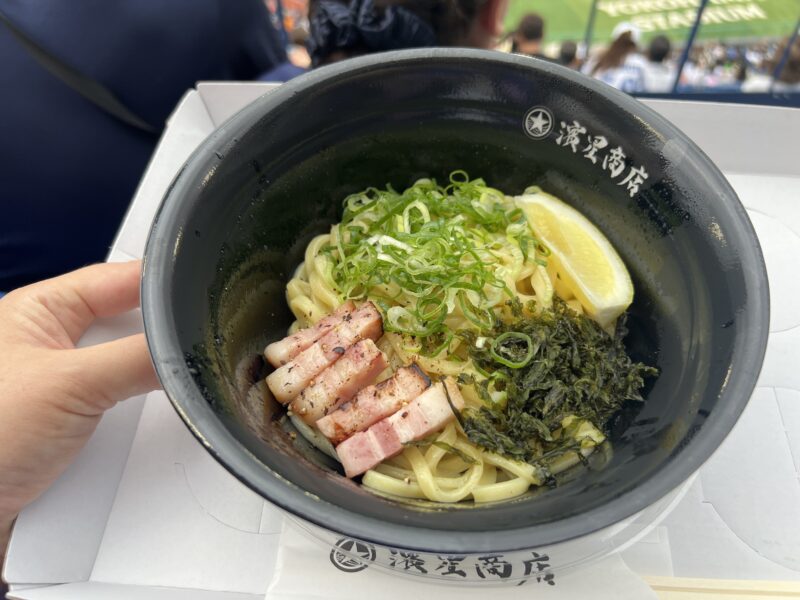 横浜スタジアムグルメ 濱星商店のすたぁ麺
