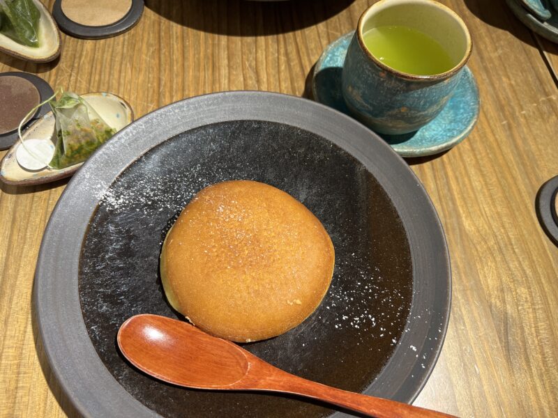 上野 うさぎやカフェ うさどらフレンチ焼きと煎茶